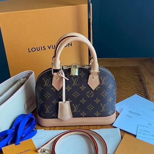 Bolso de Mano Louis Vuitton Monograma Alma BB Se abre en una nueva ventana o pestaña-